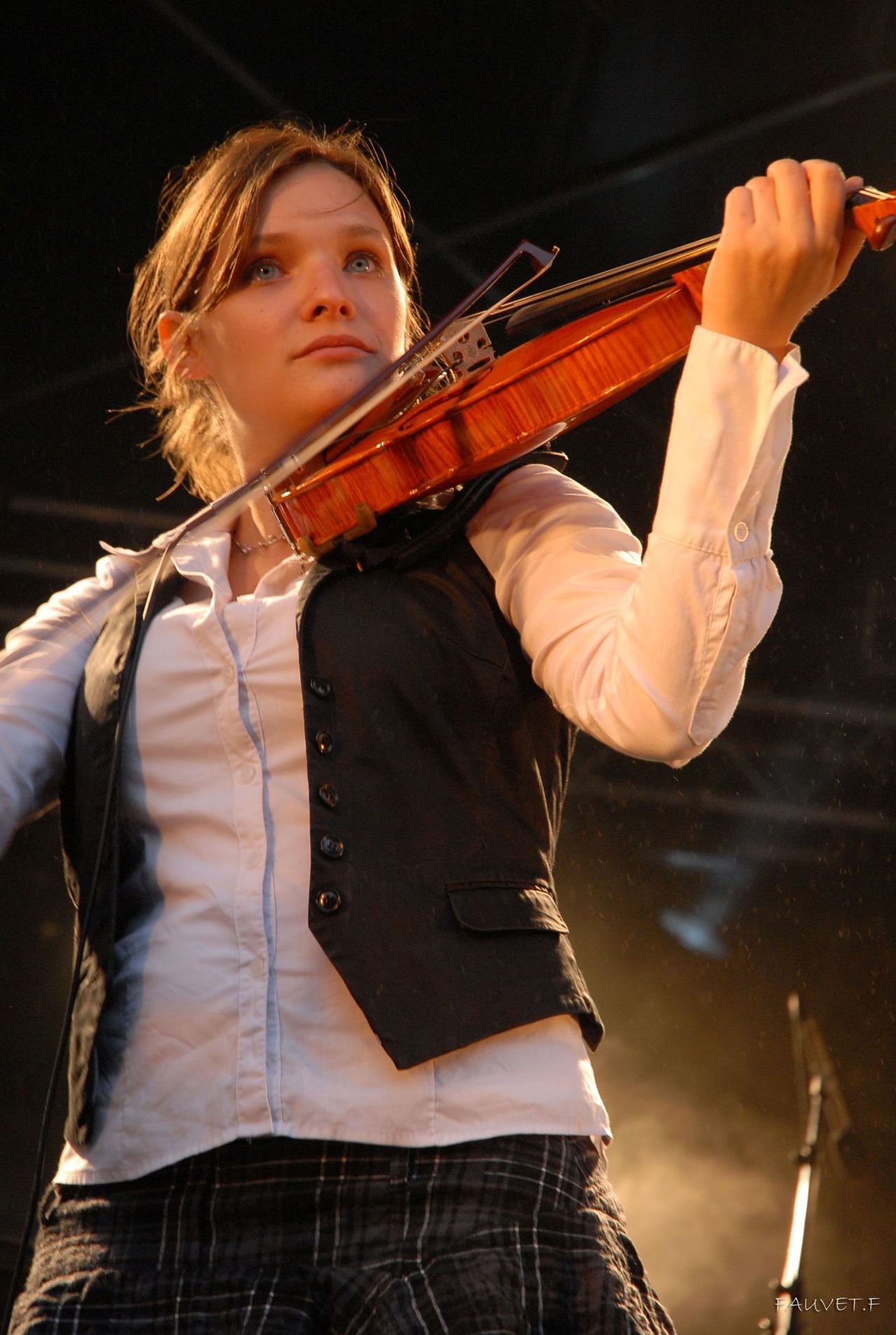 2010 (53)